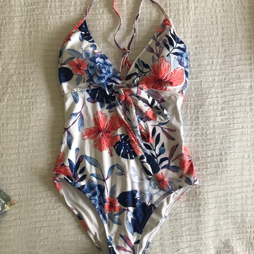 Cupshe one piece. Brand new with tags. Never worn.